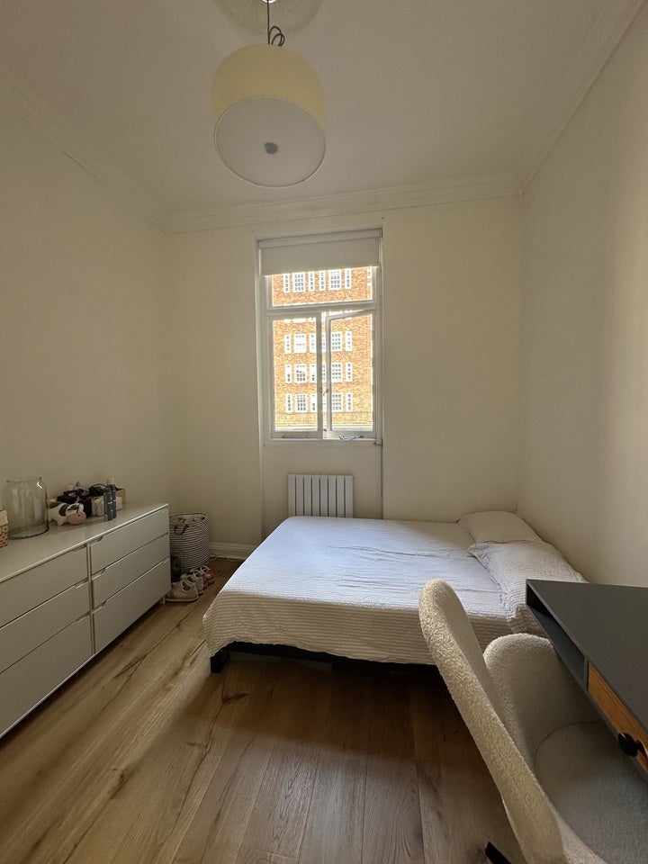 Flat Claverton Street in City of Westminster