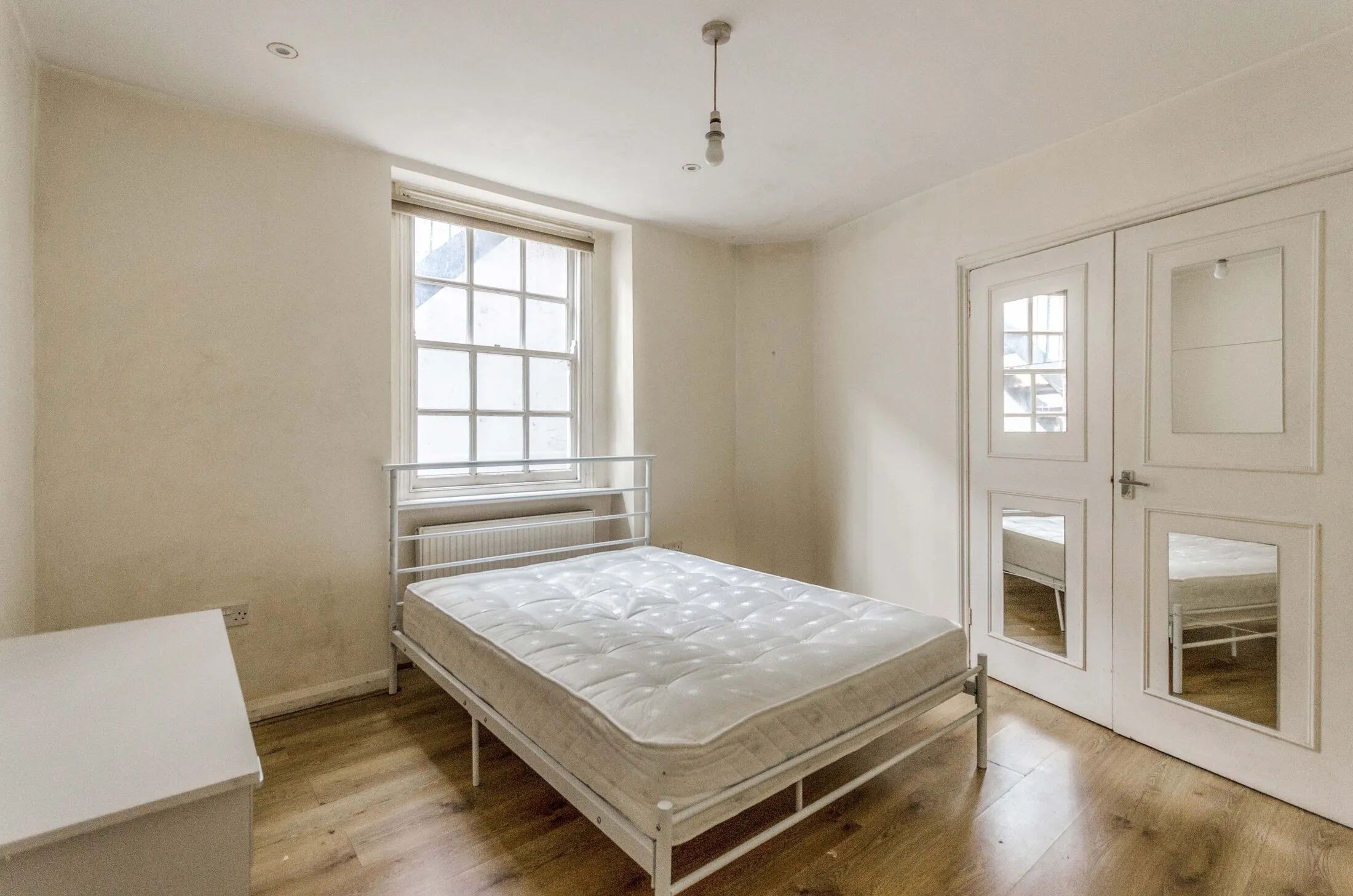 Flat Acton Street in Greater London