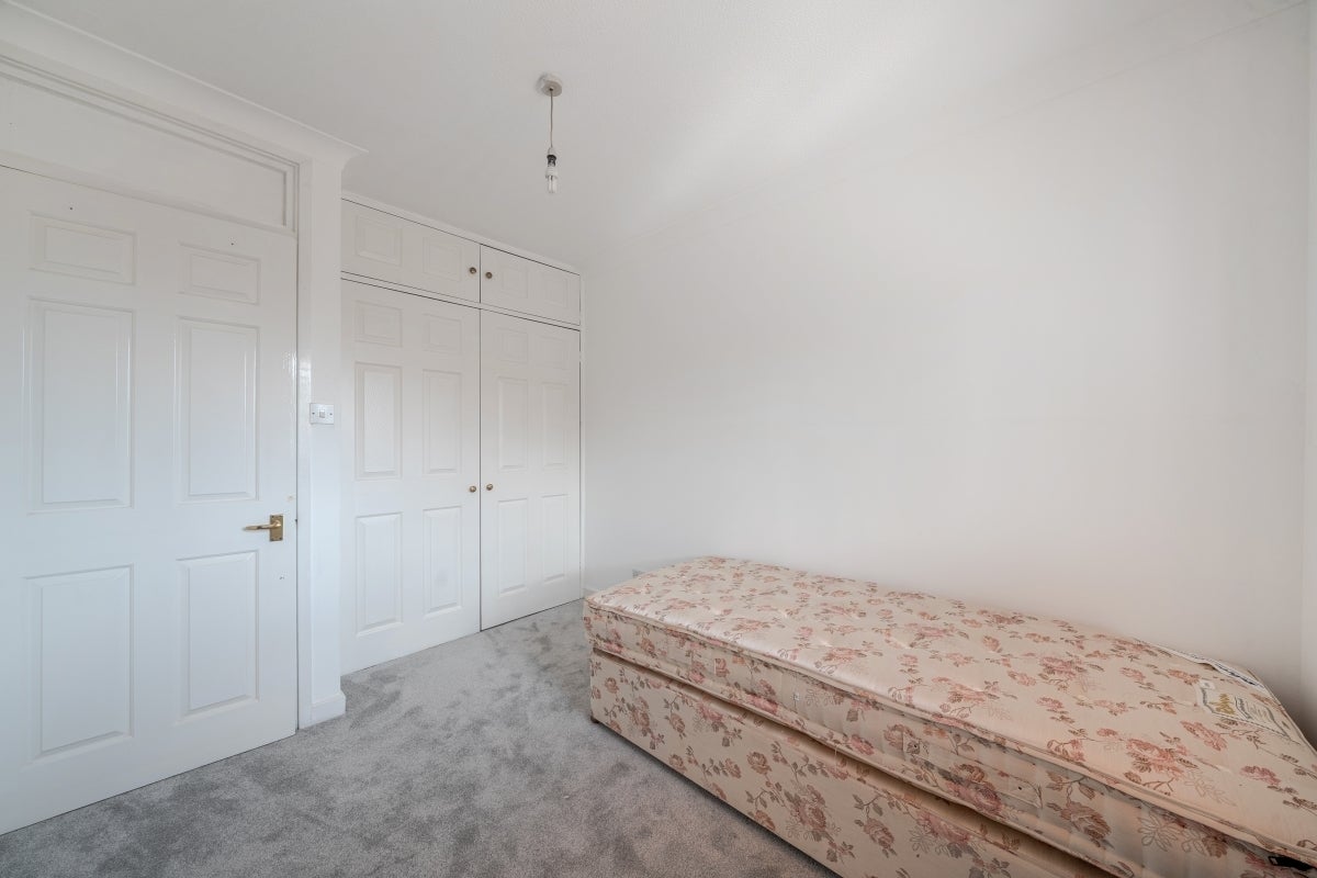 House Aubyn Square in Greater London