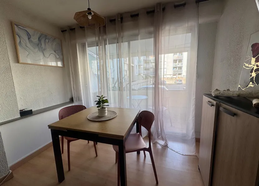 Flat Quai d'Alger in Sète