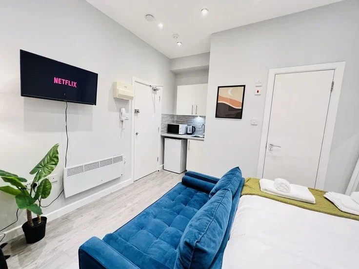 Room Wolftencroft Close in Greater London