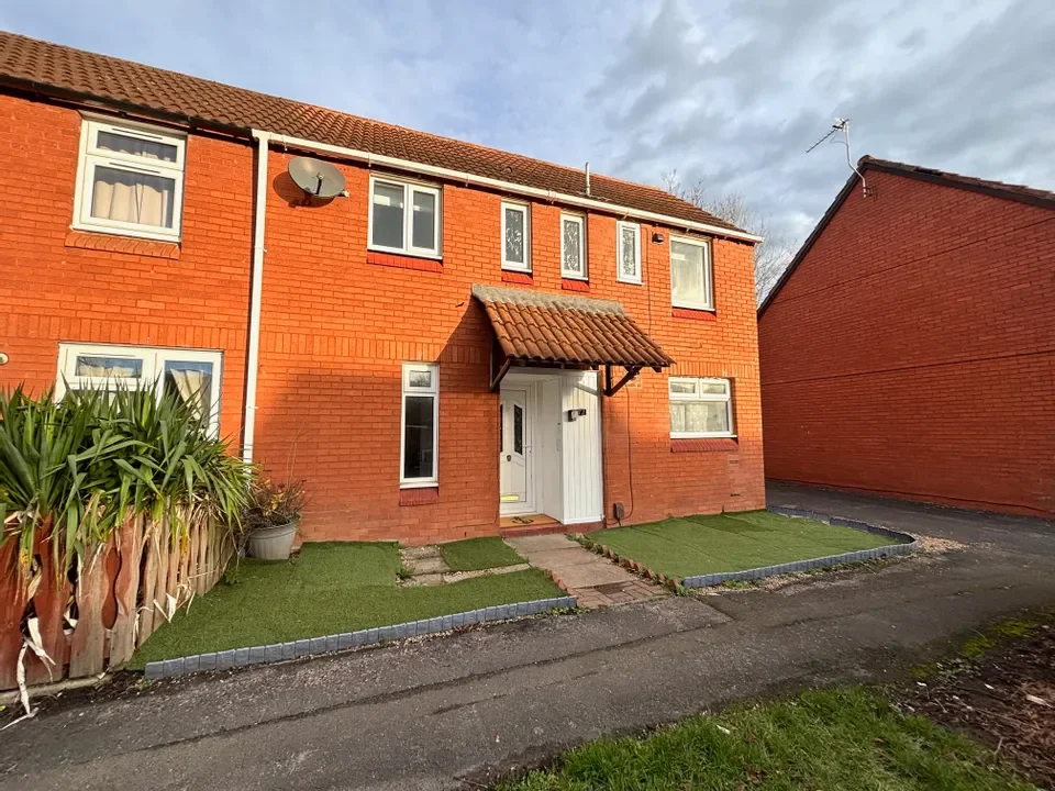 Flat Rowland Close in Fearnhead