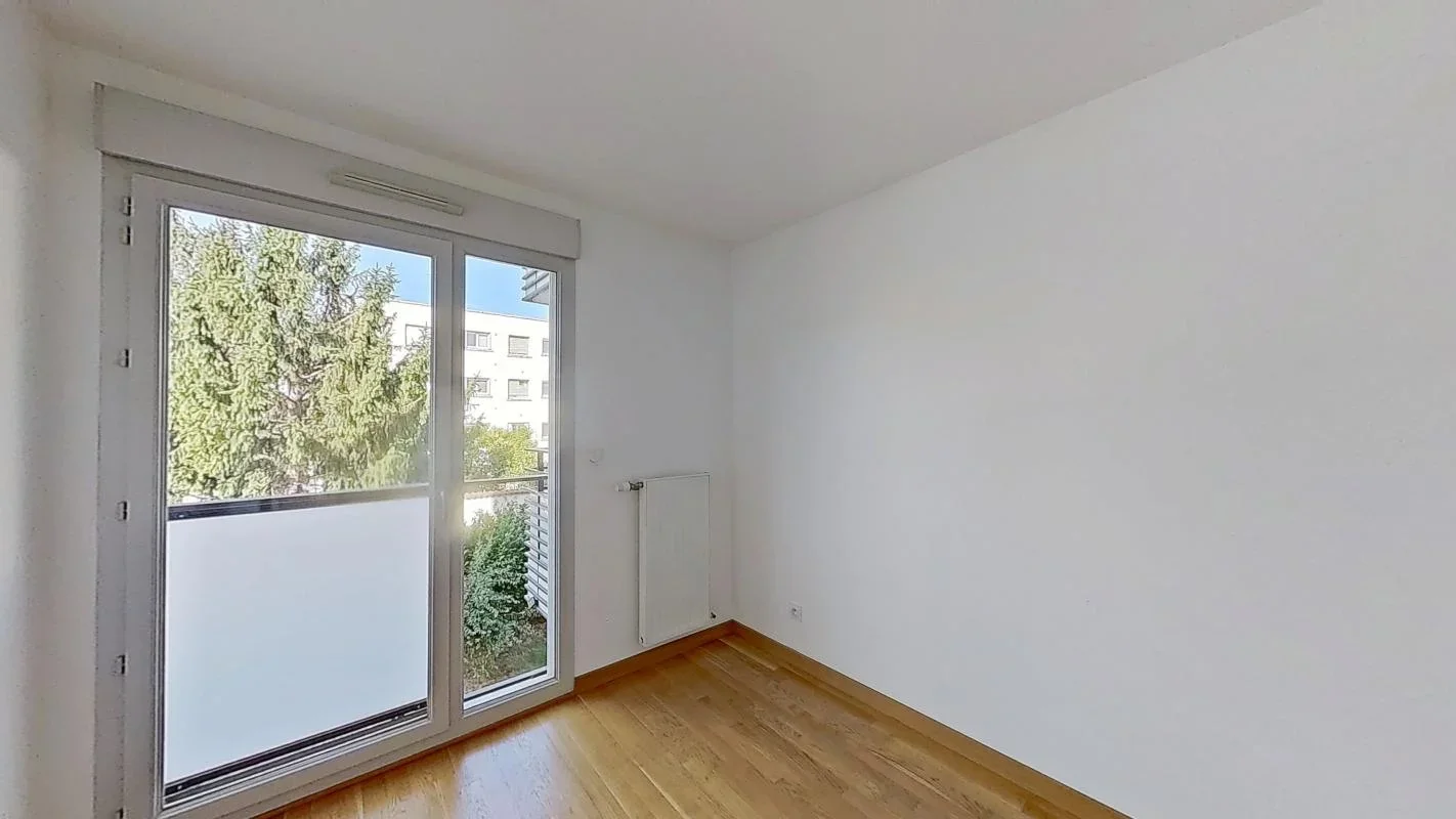 Flat Rue Paul Cambon in Villeurbanne