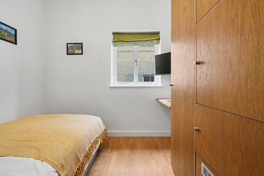 Flat Finchley Road in Greater London