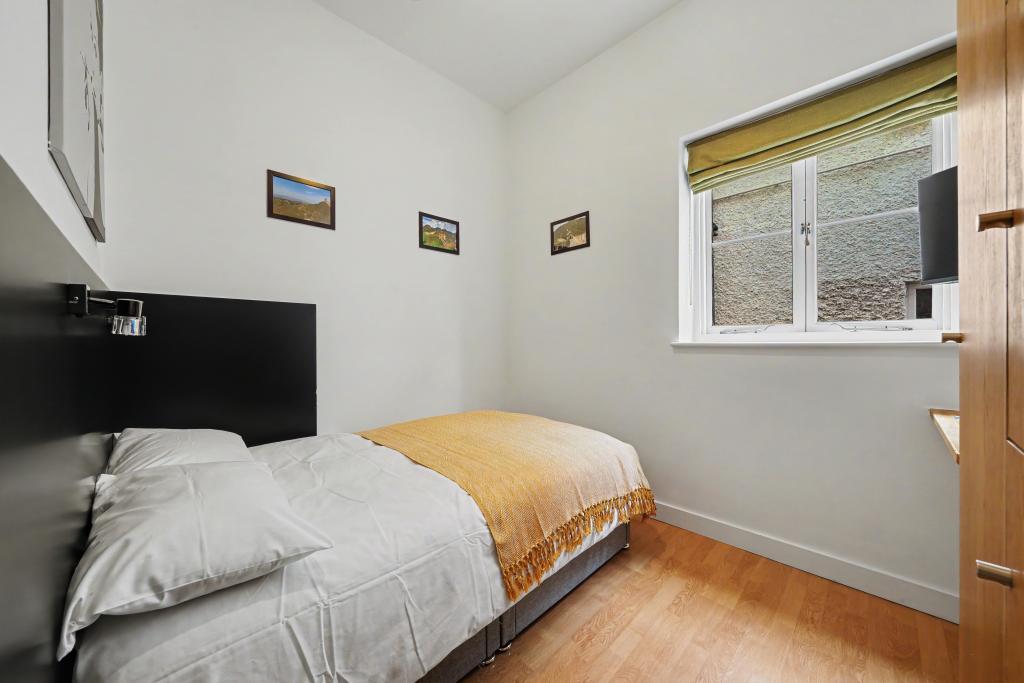 Flat Finchley Road in Greater London