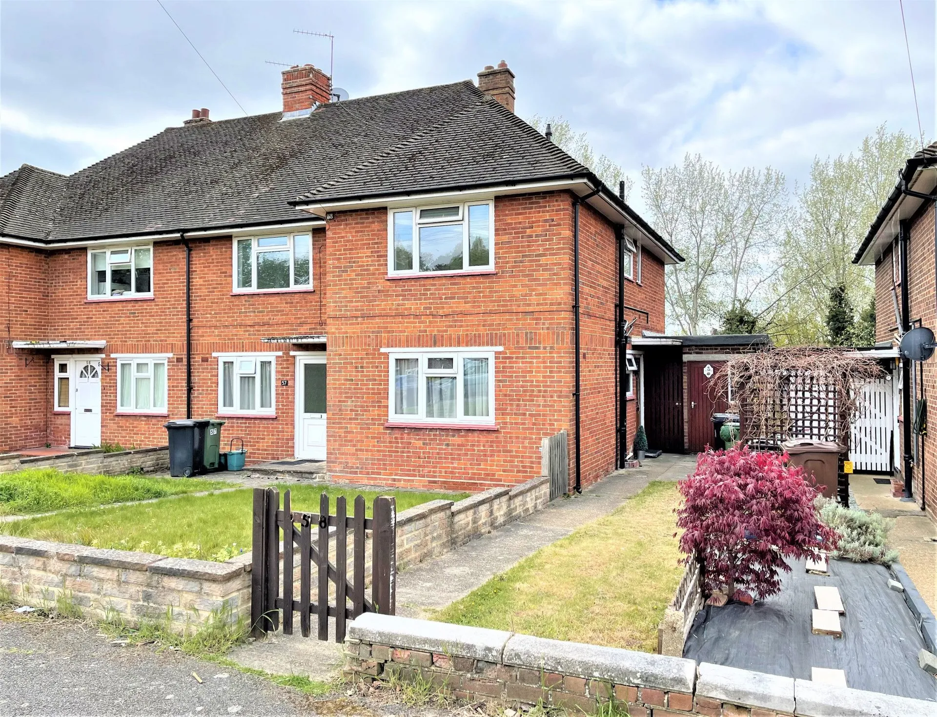 Flat Rosebank in Epsom and Ewell