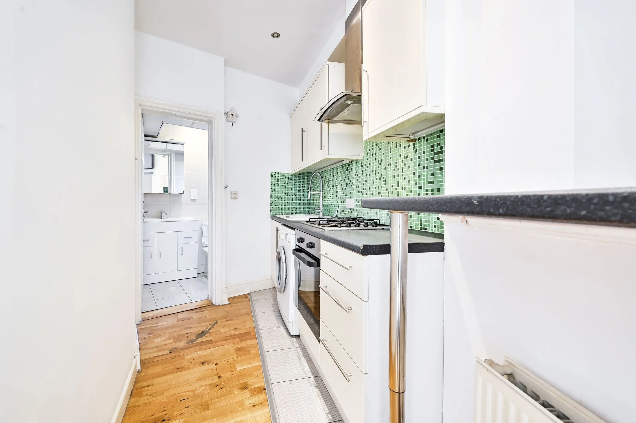 Flat Spencer Mews in Greater London