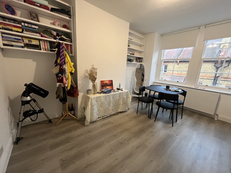 Room Ufford Street in Greater London