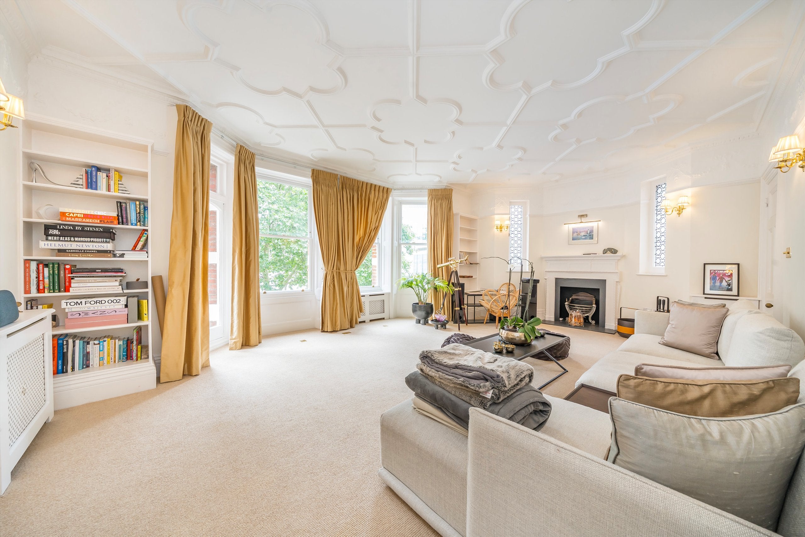 Flat Ambrosden Avenue in City of Westminster