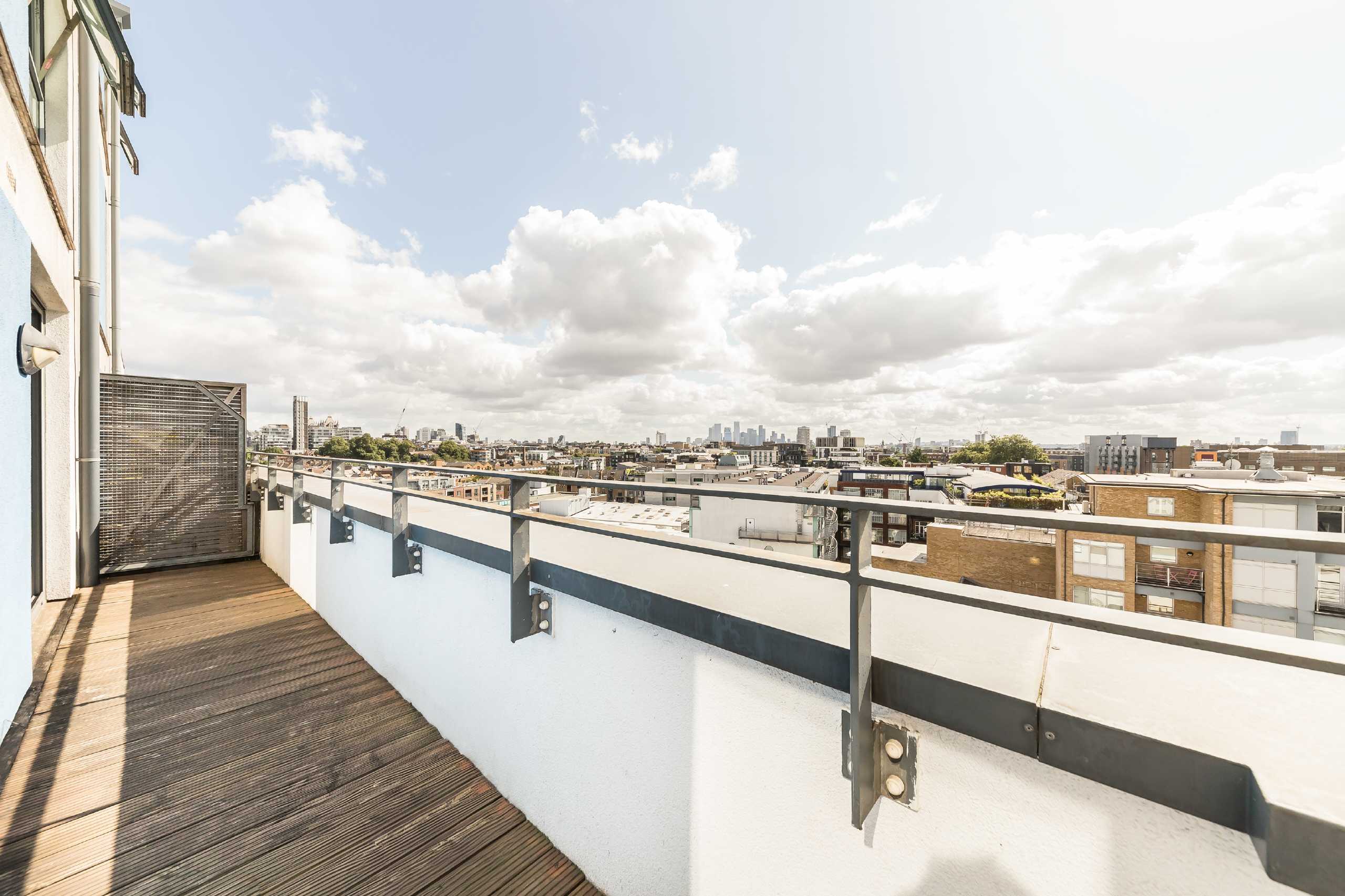 Flat City Walk in Greater London