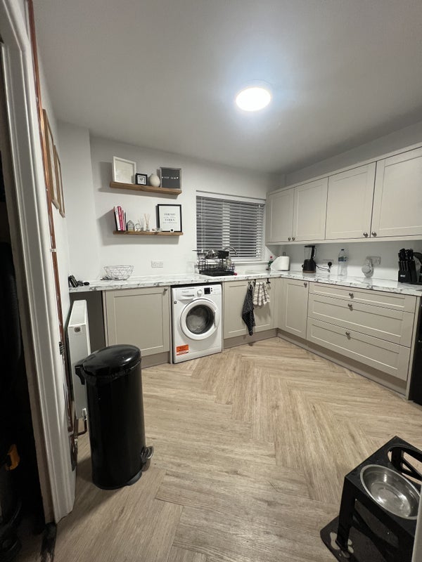 Room Fulford Road in Bristol