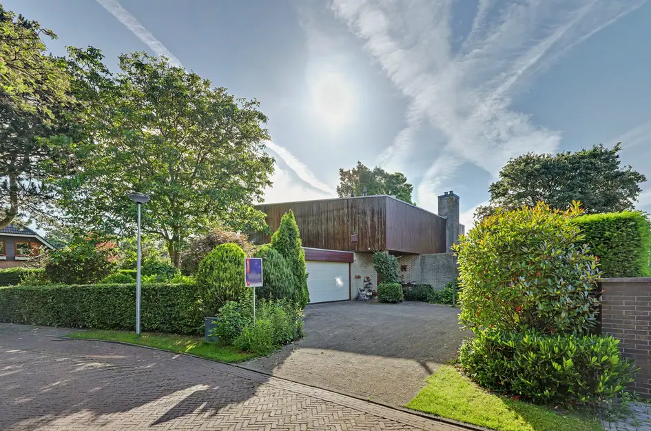 Huis Notaris L P vd Blinkln 11 a in Brielle