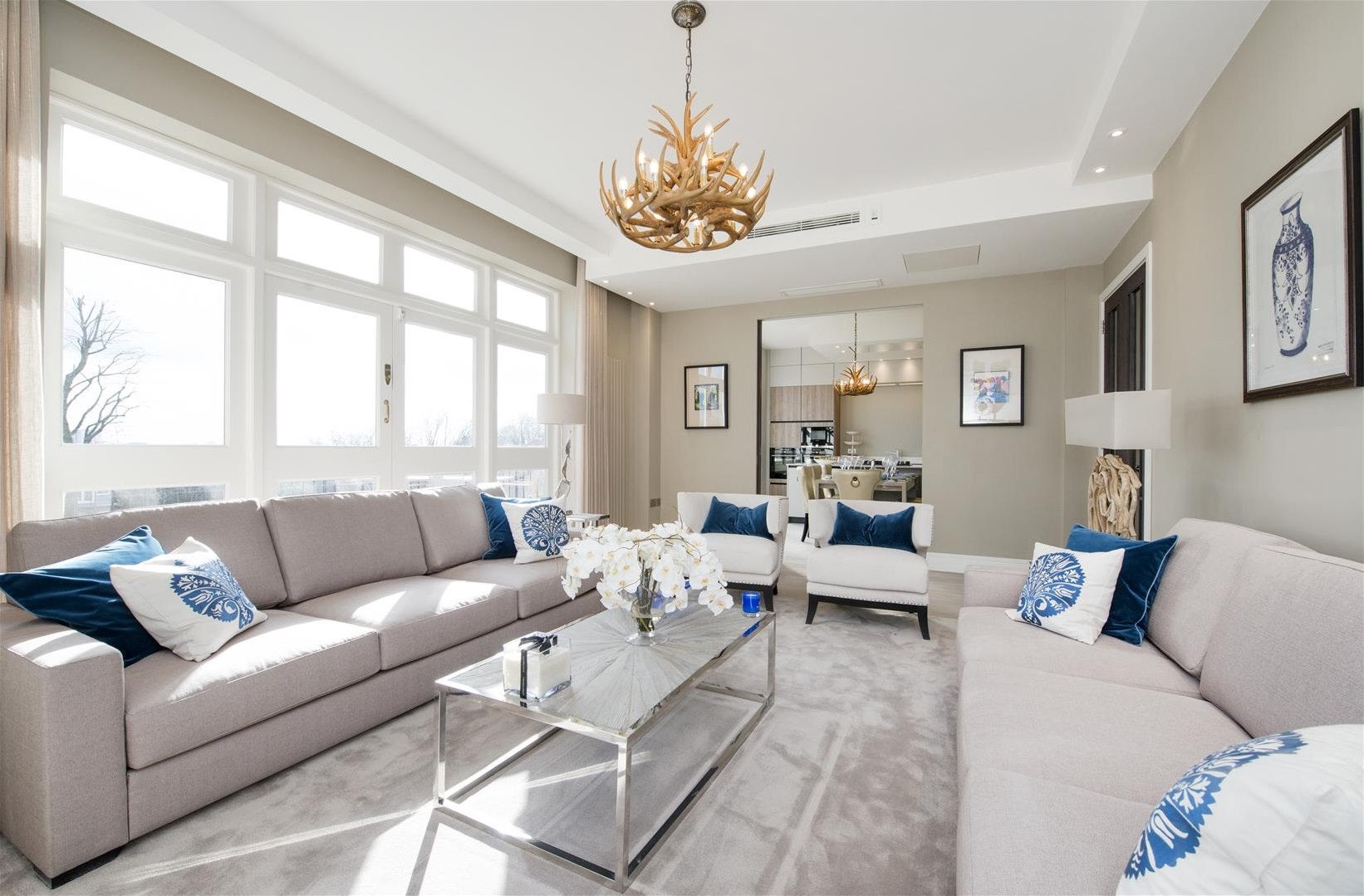 Flat Lyndhurst Terrace in Greater London