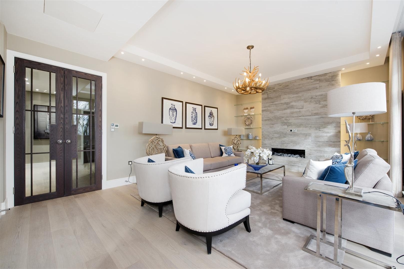 Flat Lyndhurst Terrace in Greater London