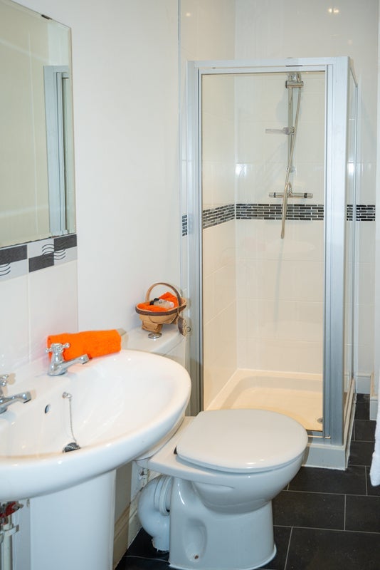 Room Butler Road in Metropolitan Borough of Solihull