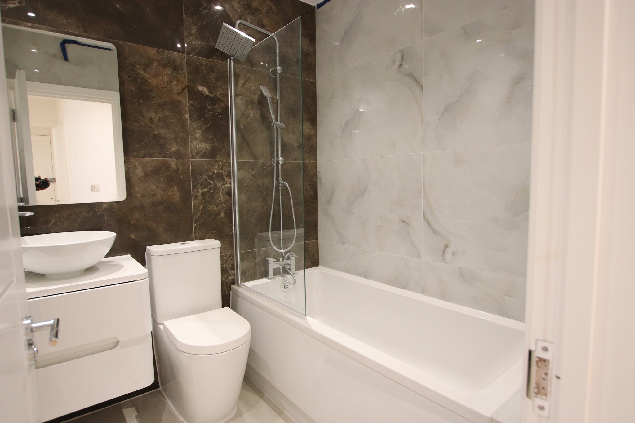 Flat Purley Rise in Greater London