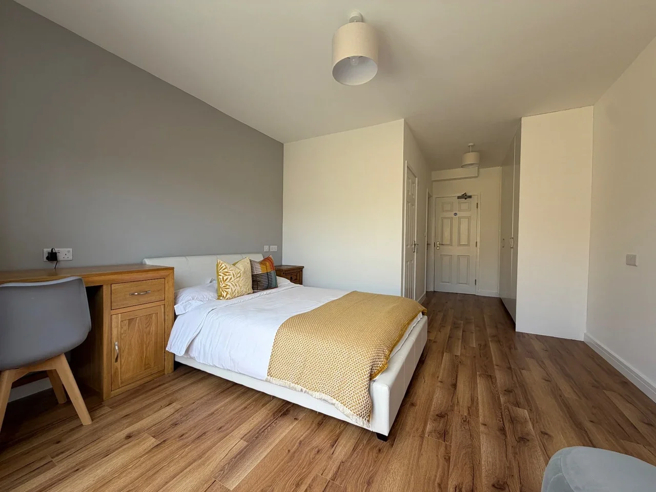 Room Steep Rise in Oxford