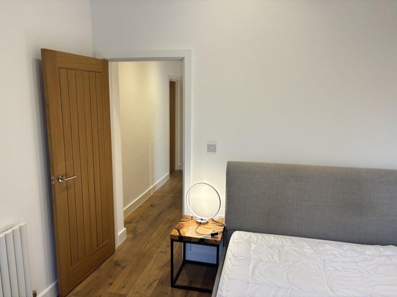 Room Walden Avenue in Greater London