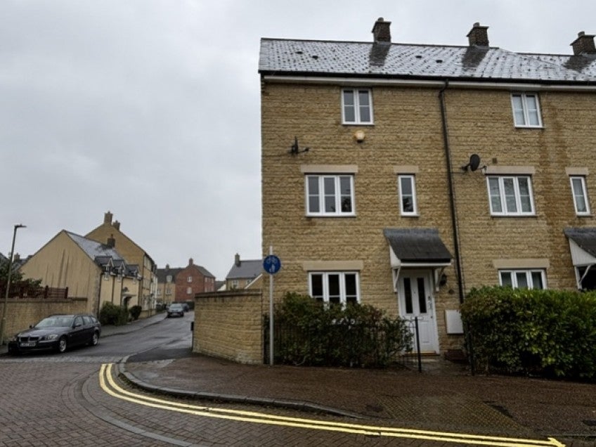 House Bluebell Way in West Oxfordshire