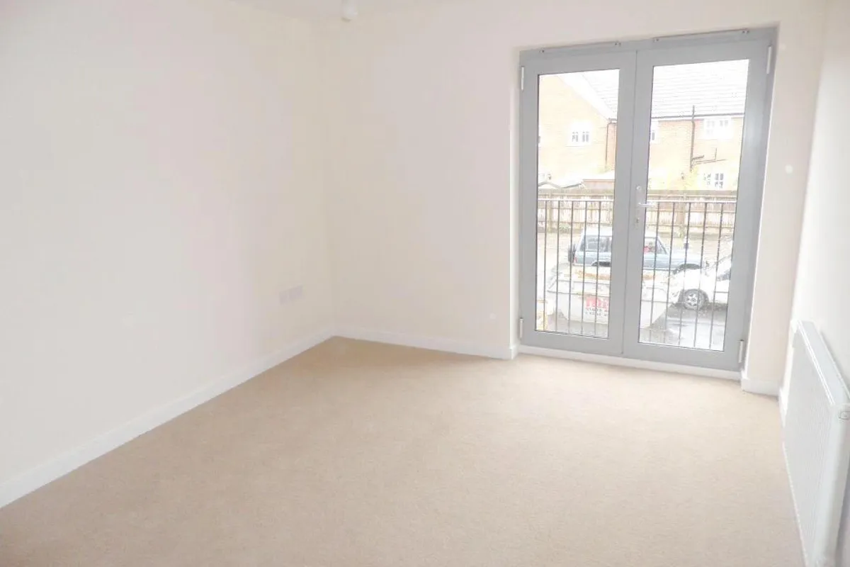 Flat Riverside Close in Breckland District