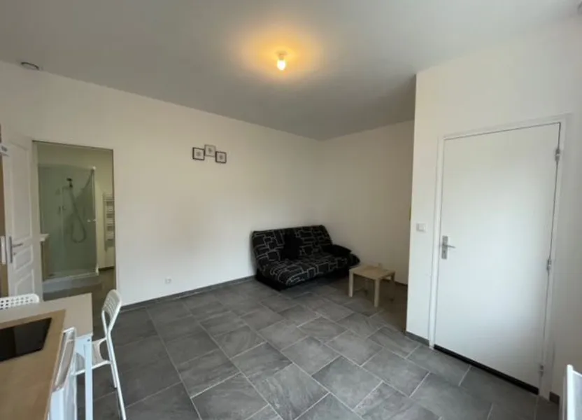 Room Rue Saint-Antoine in Maubeuge