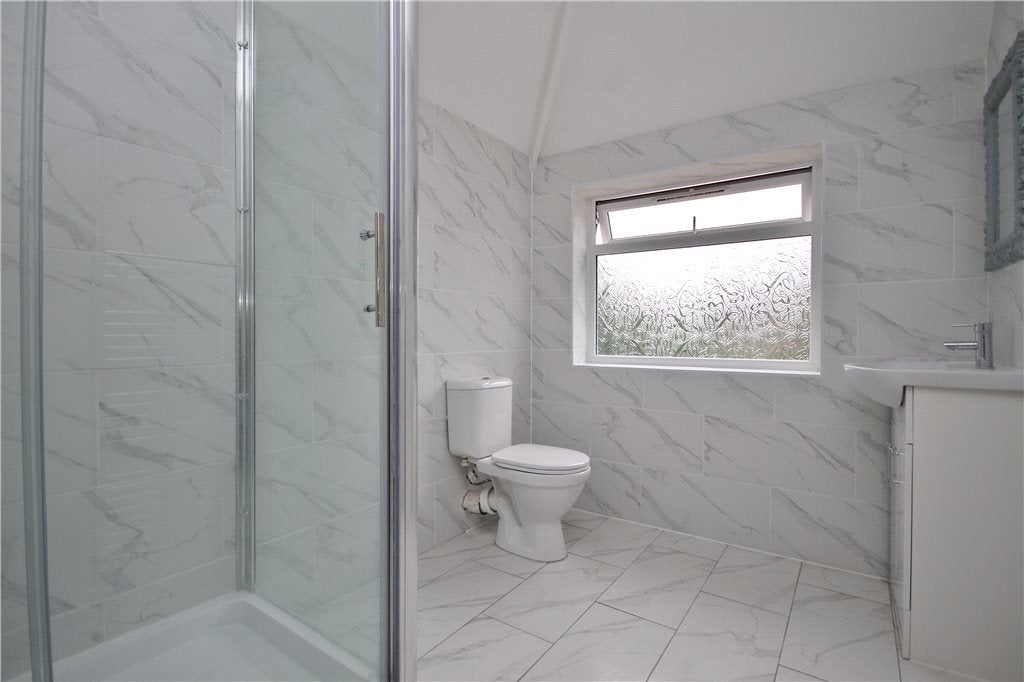 Flat Aldershot Road in Guildford