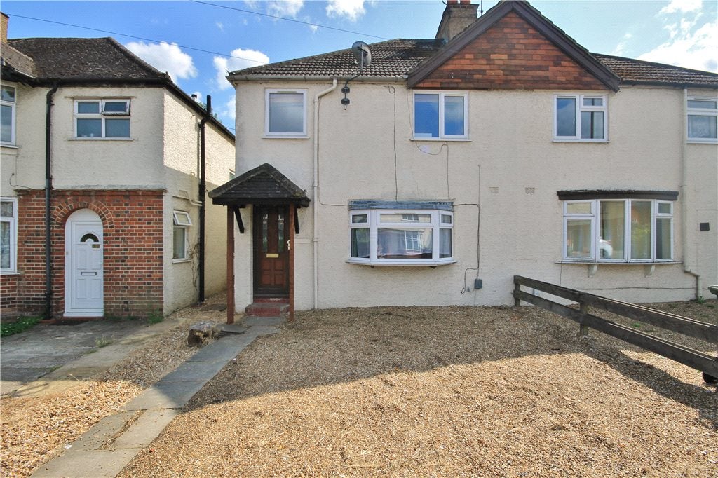 Flat Aldershot Road in Guildford