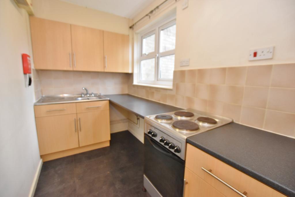 Flat Langdale in Ashford