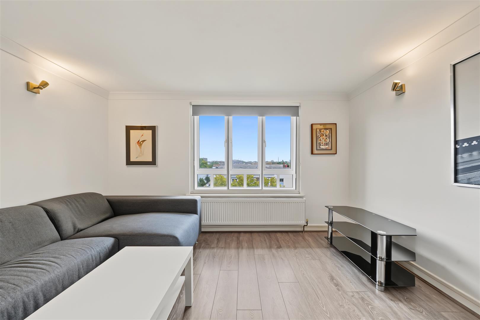 Flat Admiral Walk in City of Westminster
