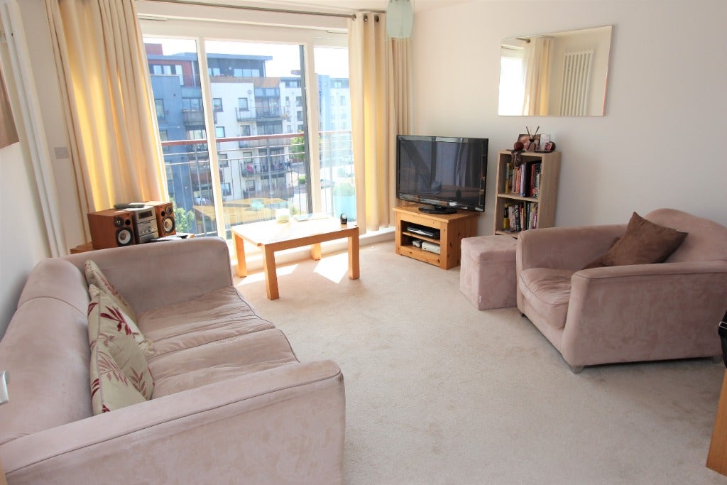 Flat East Pilton Farm Crescent in City of Edinburgh