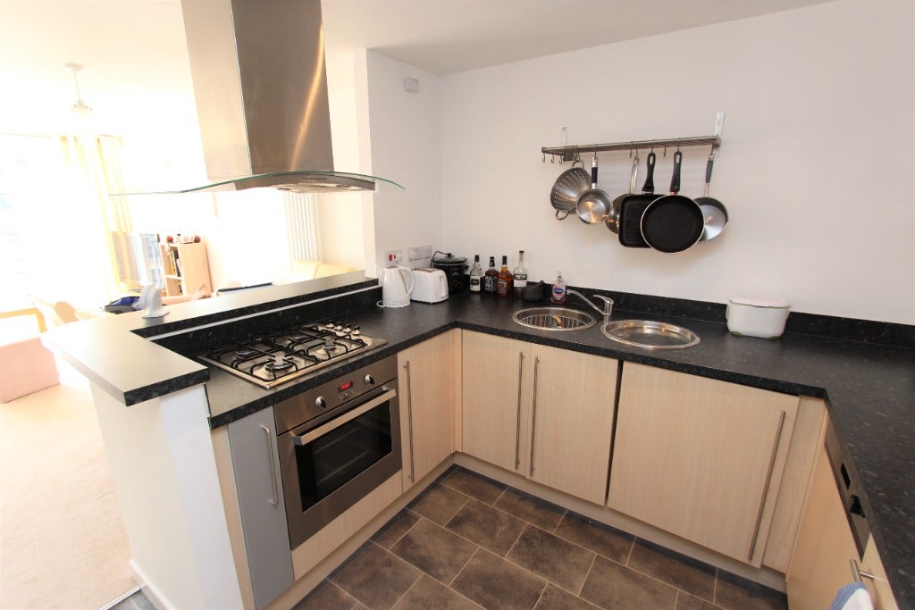 Flat East Pilton Farm Crescent in City of Edinburgh
