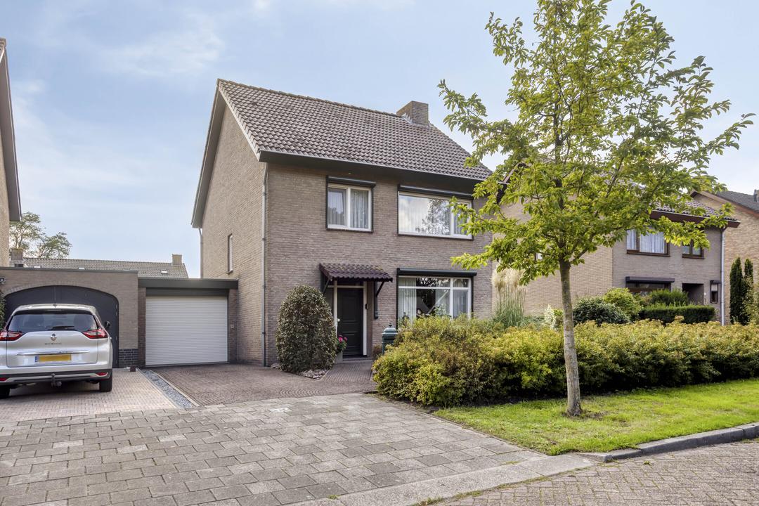 Flamingostraat 15 in Nispen