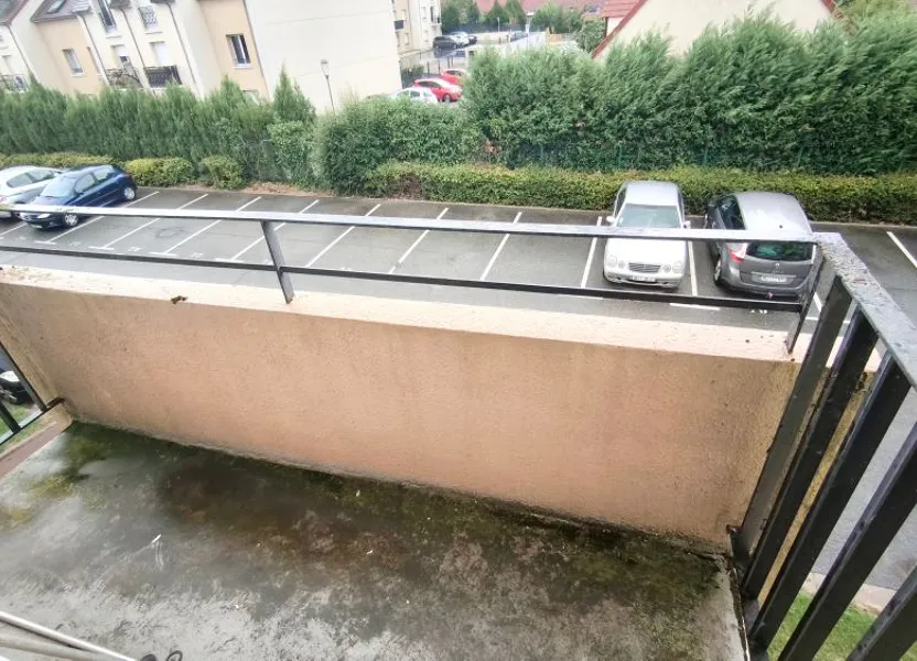 Flat Résidence les Chênes in Les Mureaux