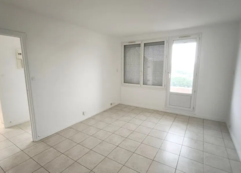 Flat Résidence les Chênes in Les Mureaux