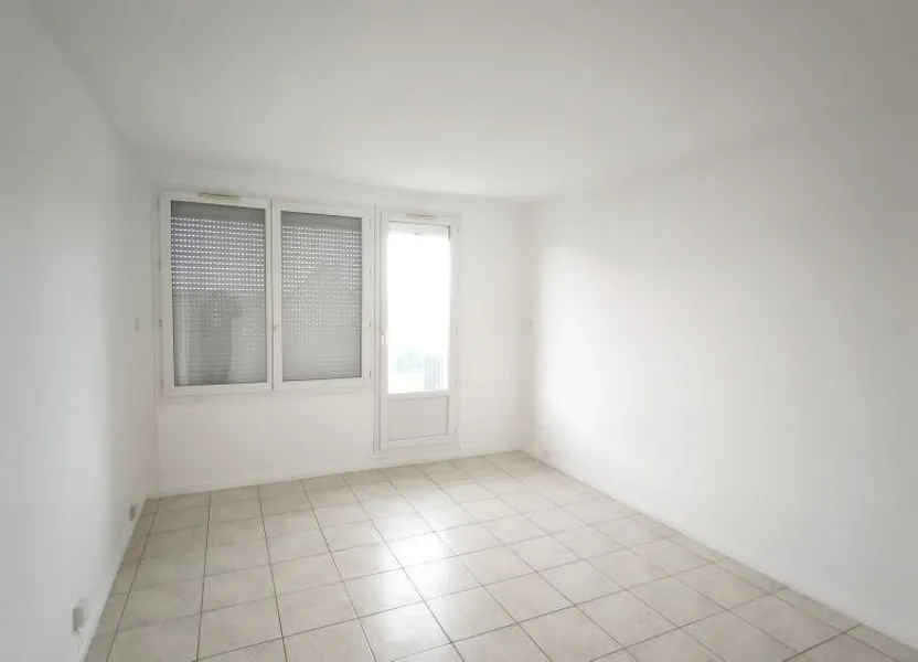 Flat Résidence les Chênes in Les Mureaux