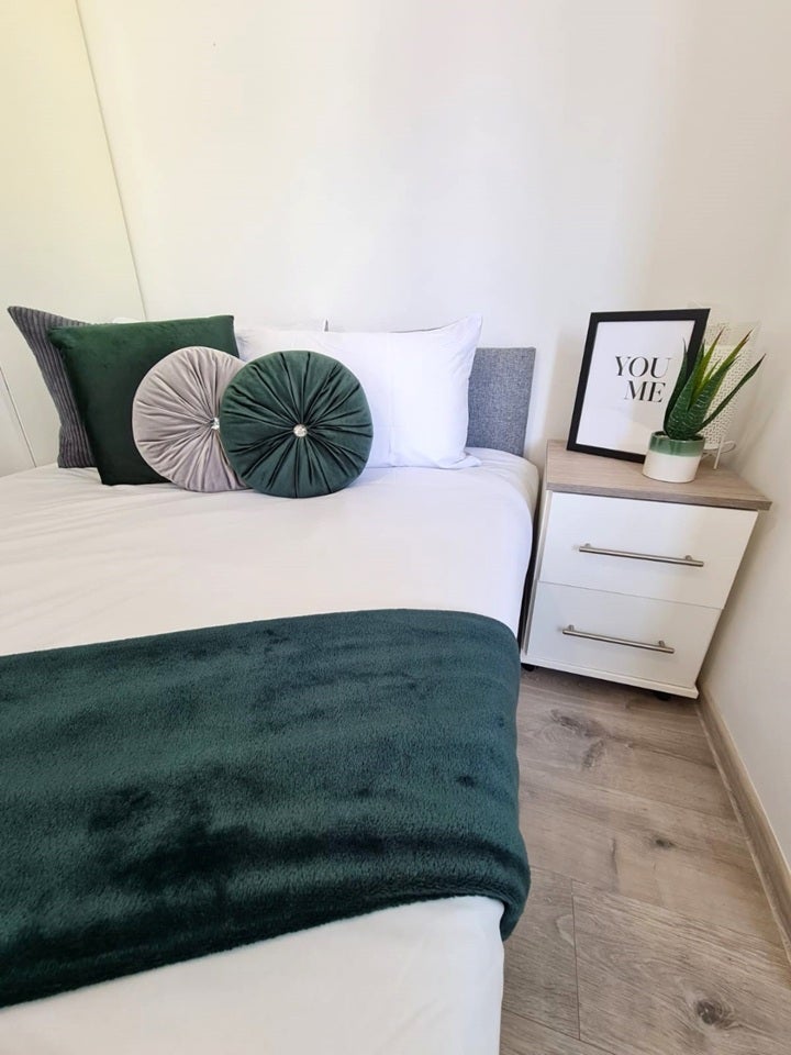 Room George Street in Bassetlaw