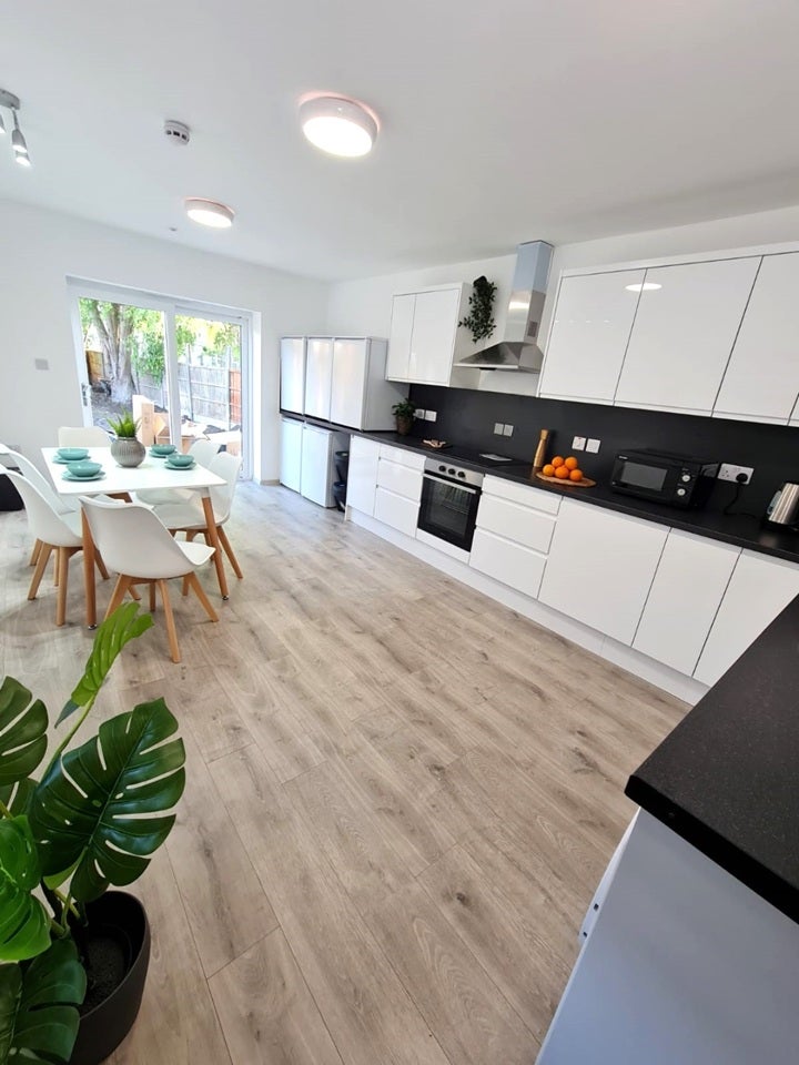 Room George Street in Bassetlaw