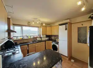 Flat St Peter's Court in Greater London