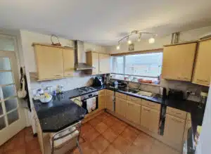 Flat St Peter's Court in Greater London