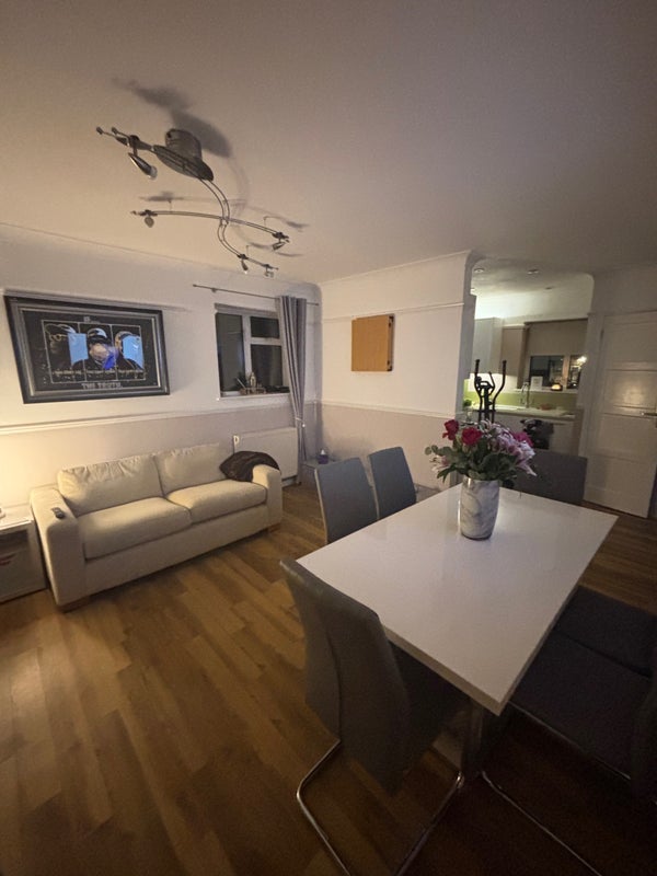 Room St Edmund's Way in Harlow