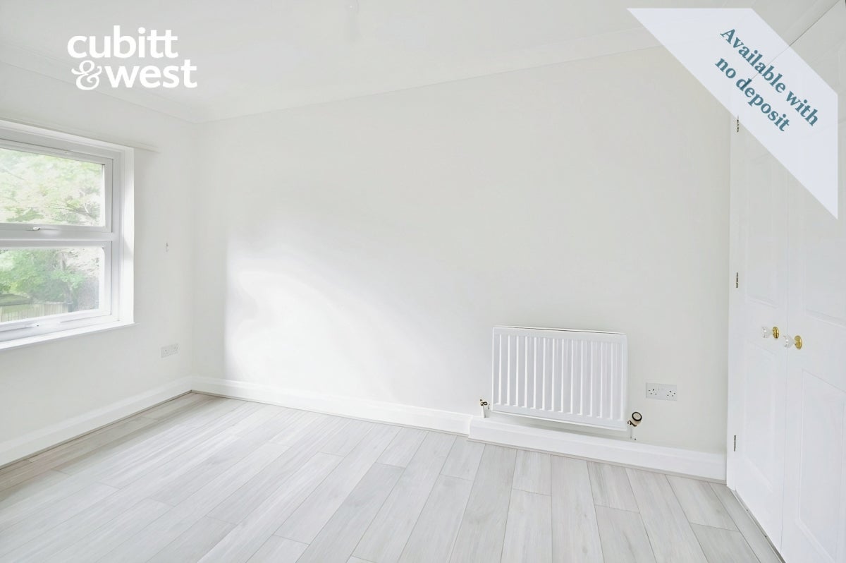 Flat Carshalton Road in Greater London