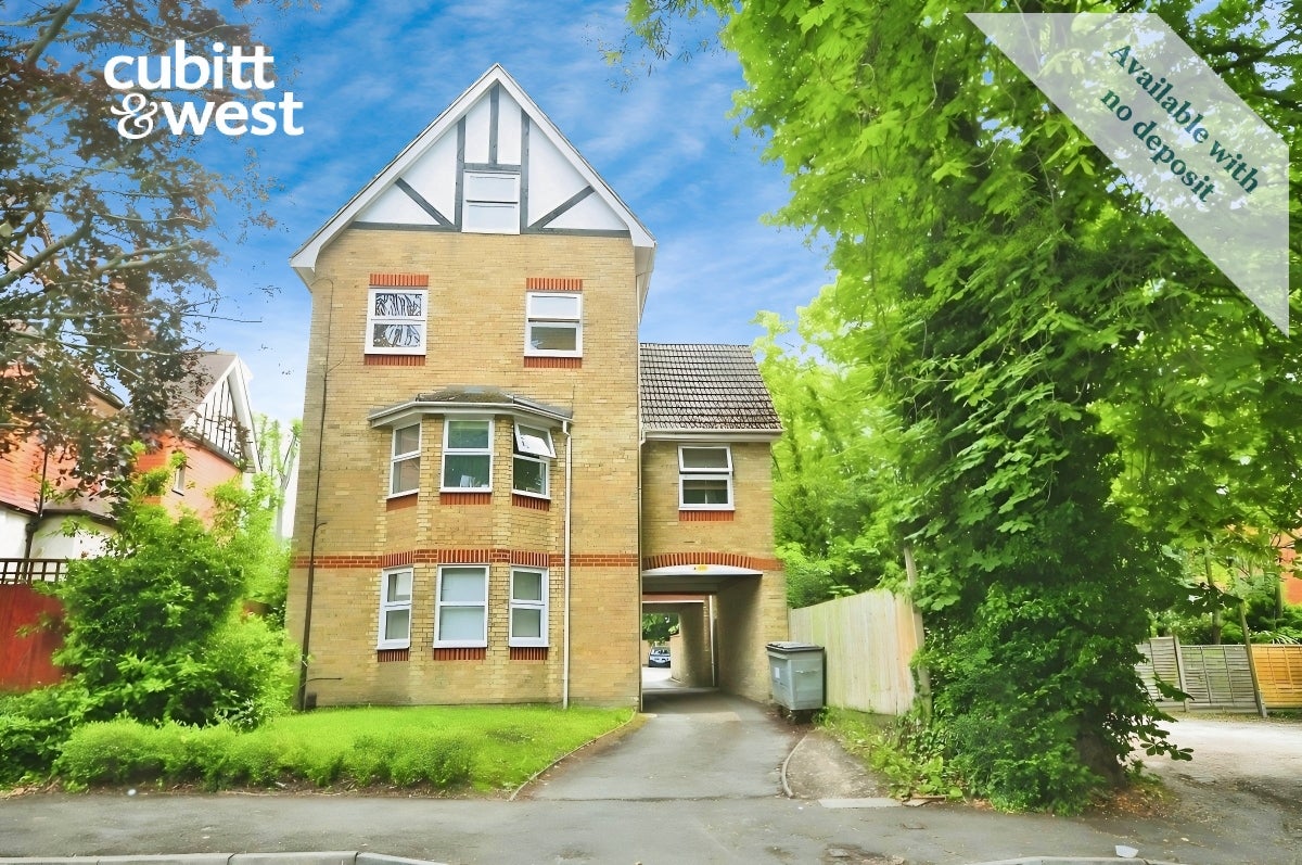 Flat Carshalton Road in Greater London