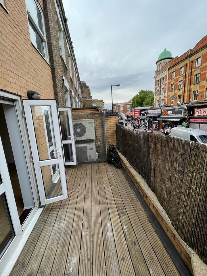 Flat Blackstock Road in Greater London