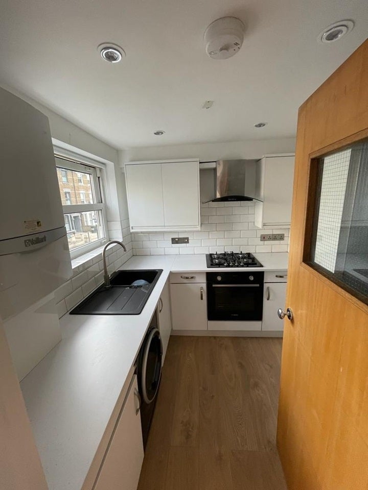 Flat Blackstock Road in Greater London