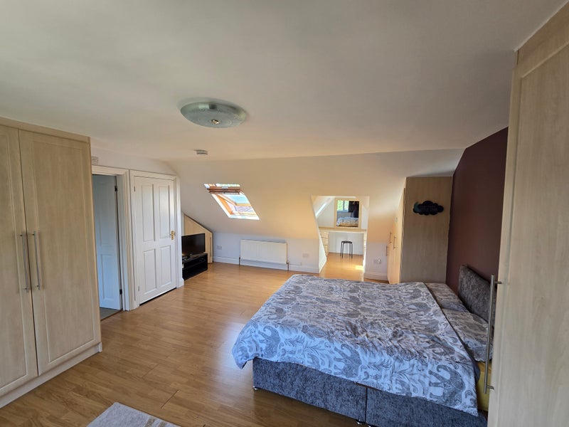 Room Hervey Close in Greater London