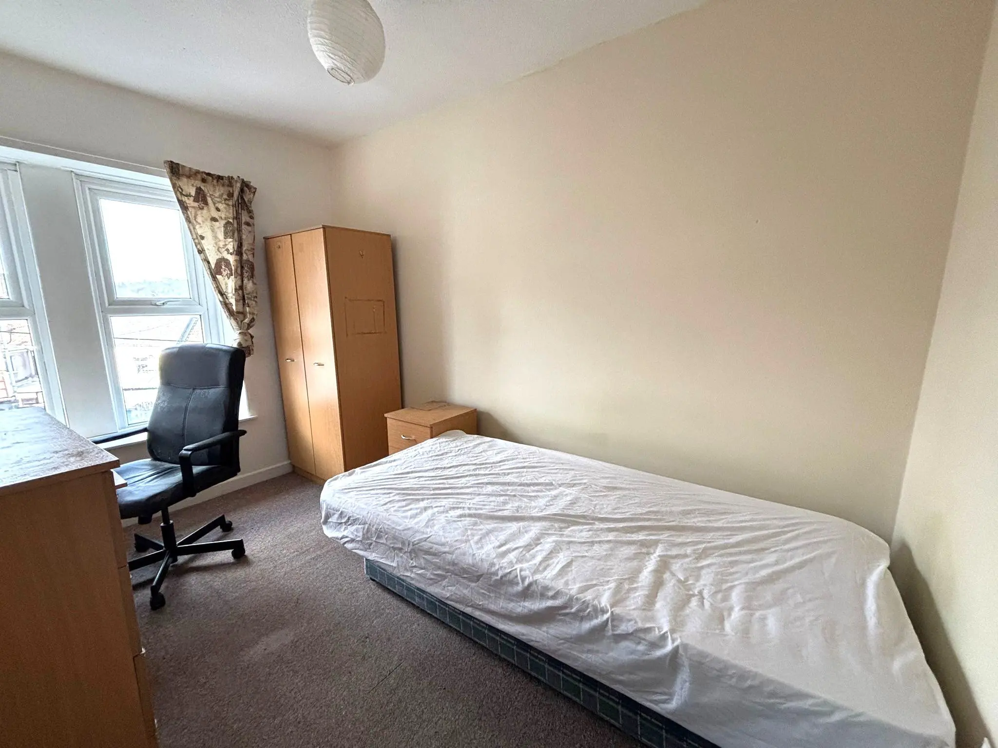 Room Stow Hill in Pontypridd