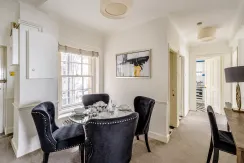 Flat Fulham Road in Greater London