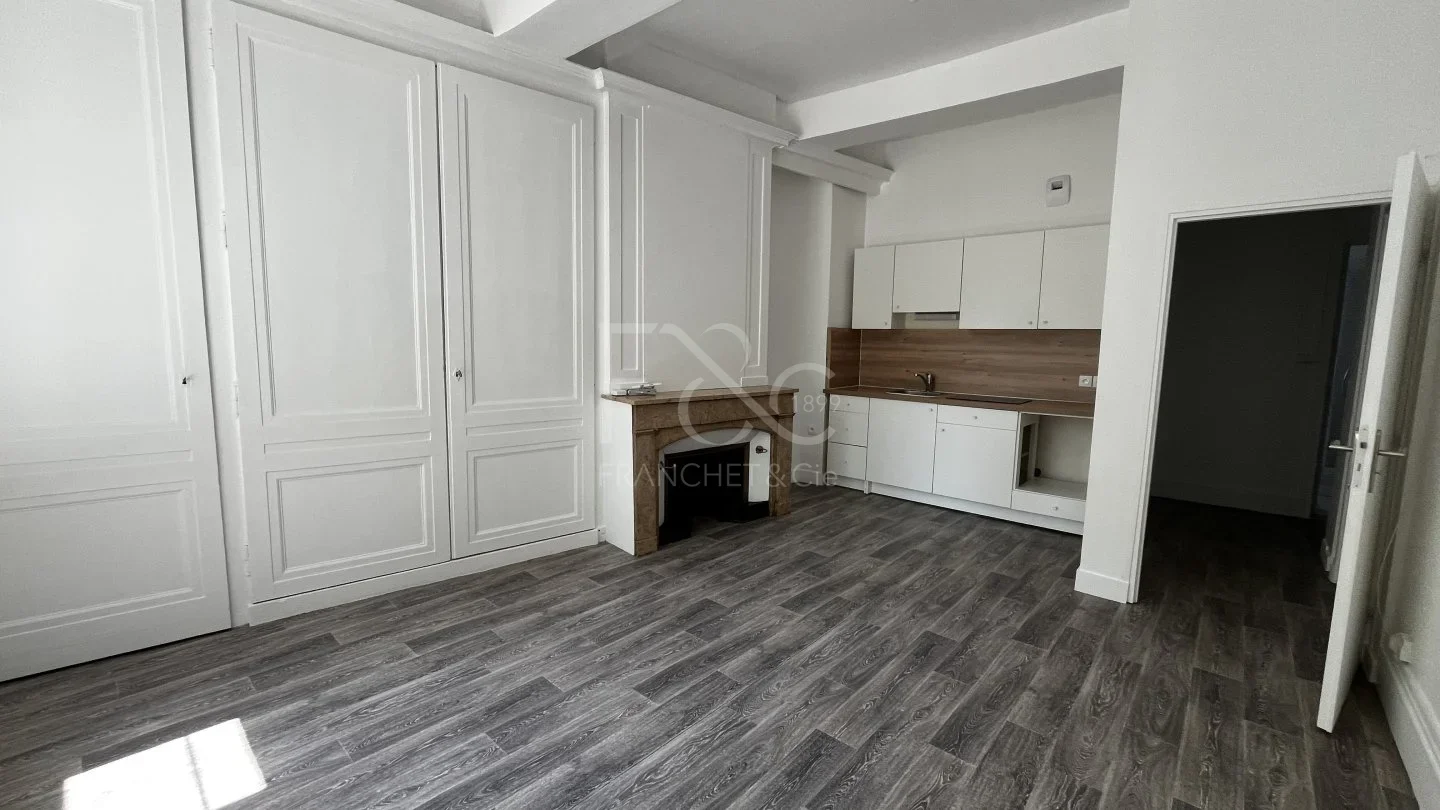 Appartement Avenue de la République à Tassin-la-Demi-Lune
