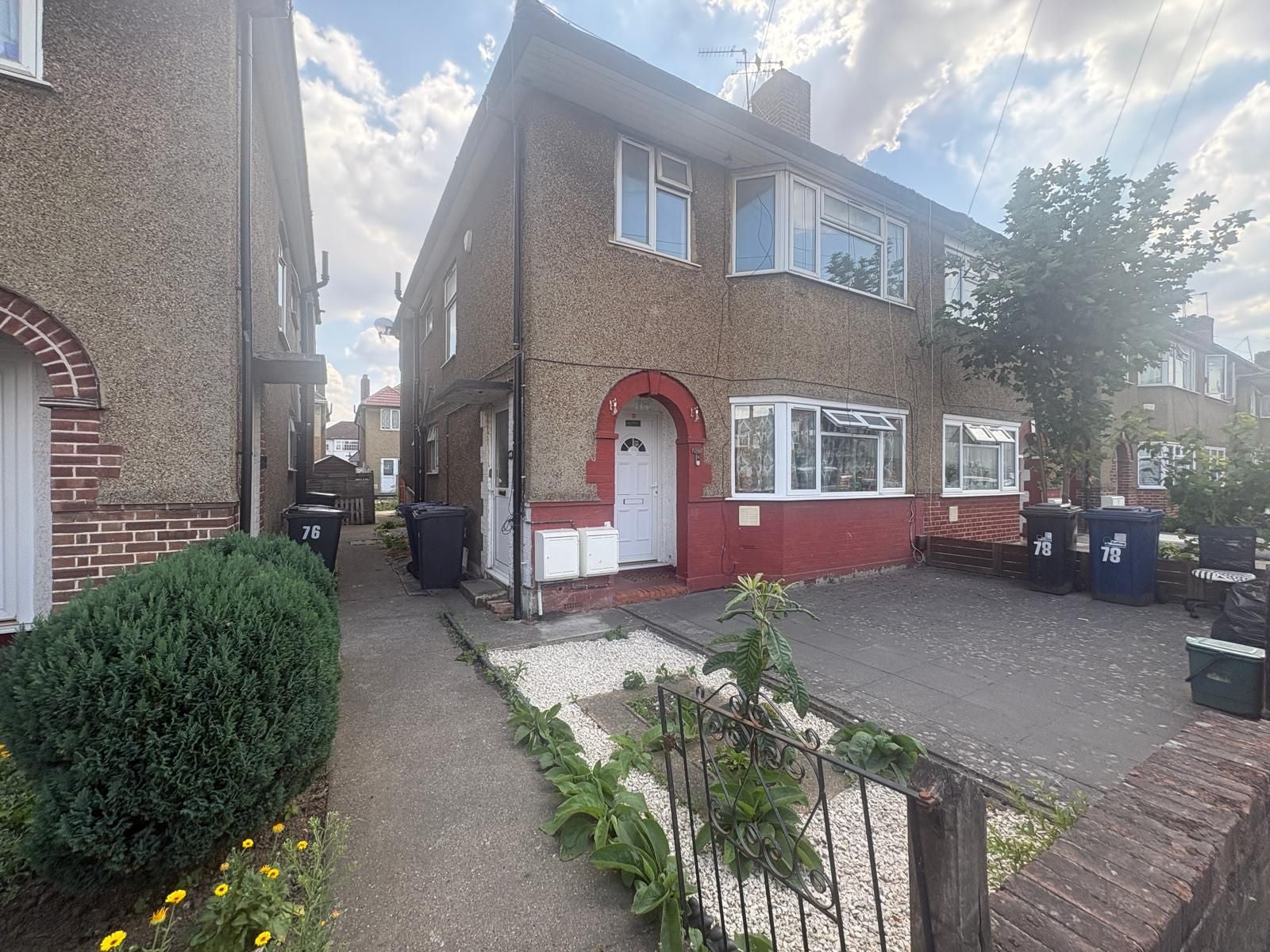 House Johnson Street in Greater London