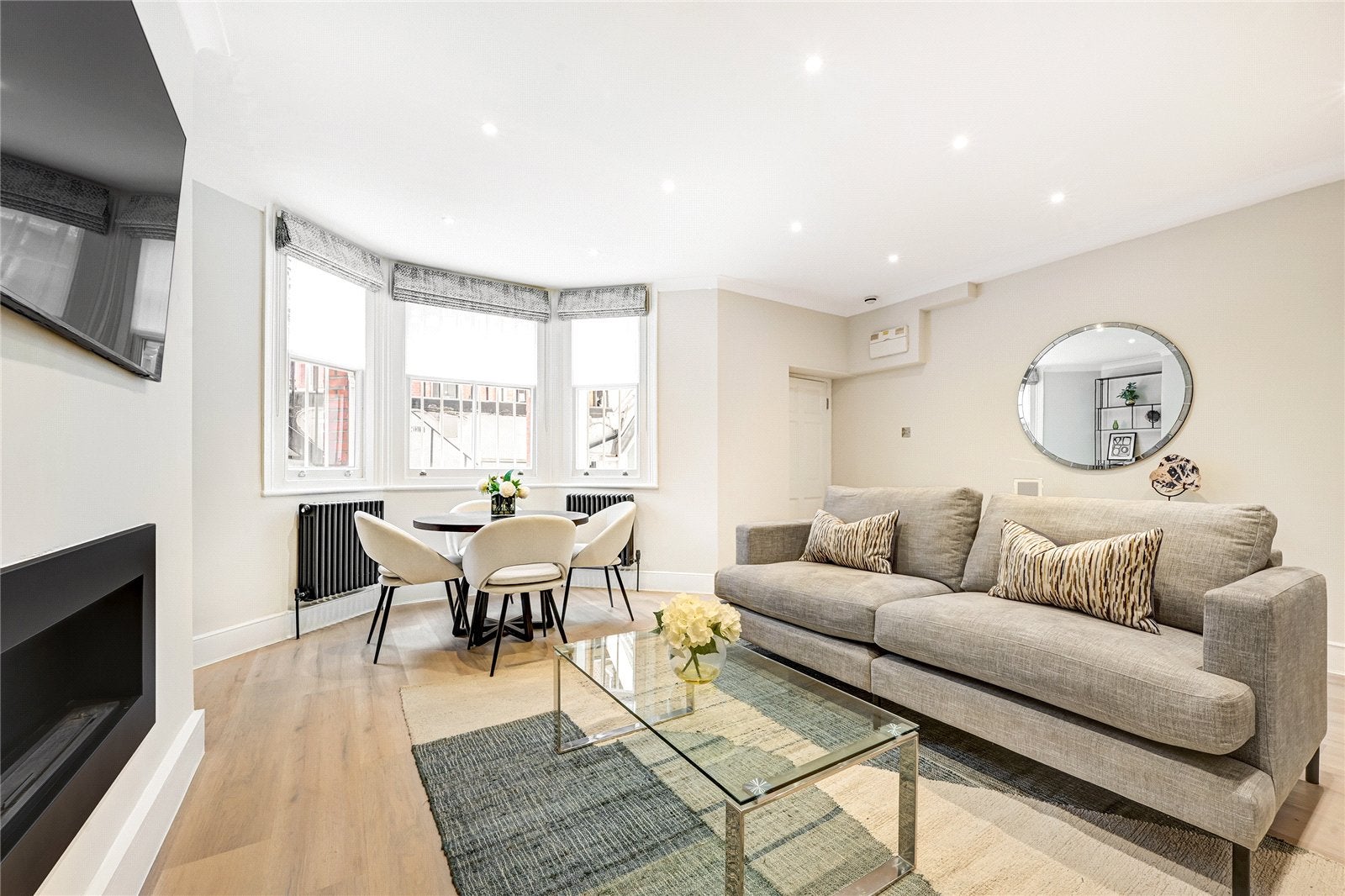 Flat Ralston Street in Greater London